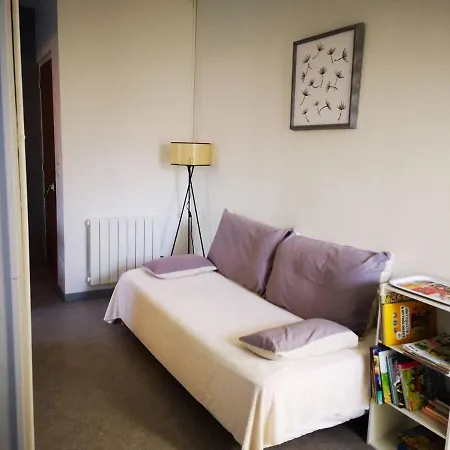 Apartment T1 Bis De 27m2 A Barbotan -minimum 21 Nuits - Au Calme #vacances#cure-lac Et Piscine A 1 Km,