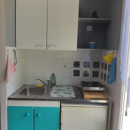 T1 Bis De 27m2 A Barbotan -minimum 21 Nuits - Au Calme #vacances#cure-lac Et Piscine A 1 Km, Apartment Cazaubon