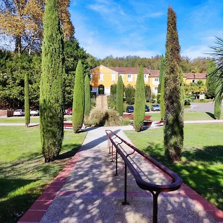 T1 Bis De 27m2 A Barbotan -minimum 21 Nuits - Au Calme #vacances#cure-lac Et Piscine A 1 Km, Lägenhet Cazaubon